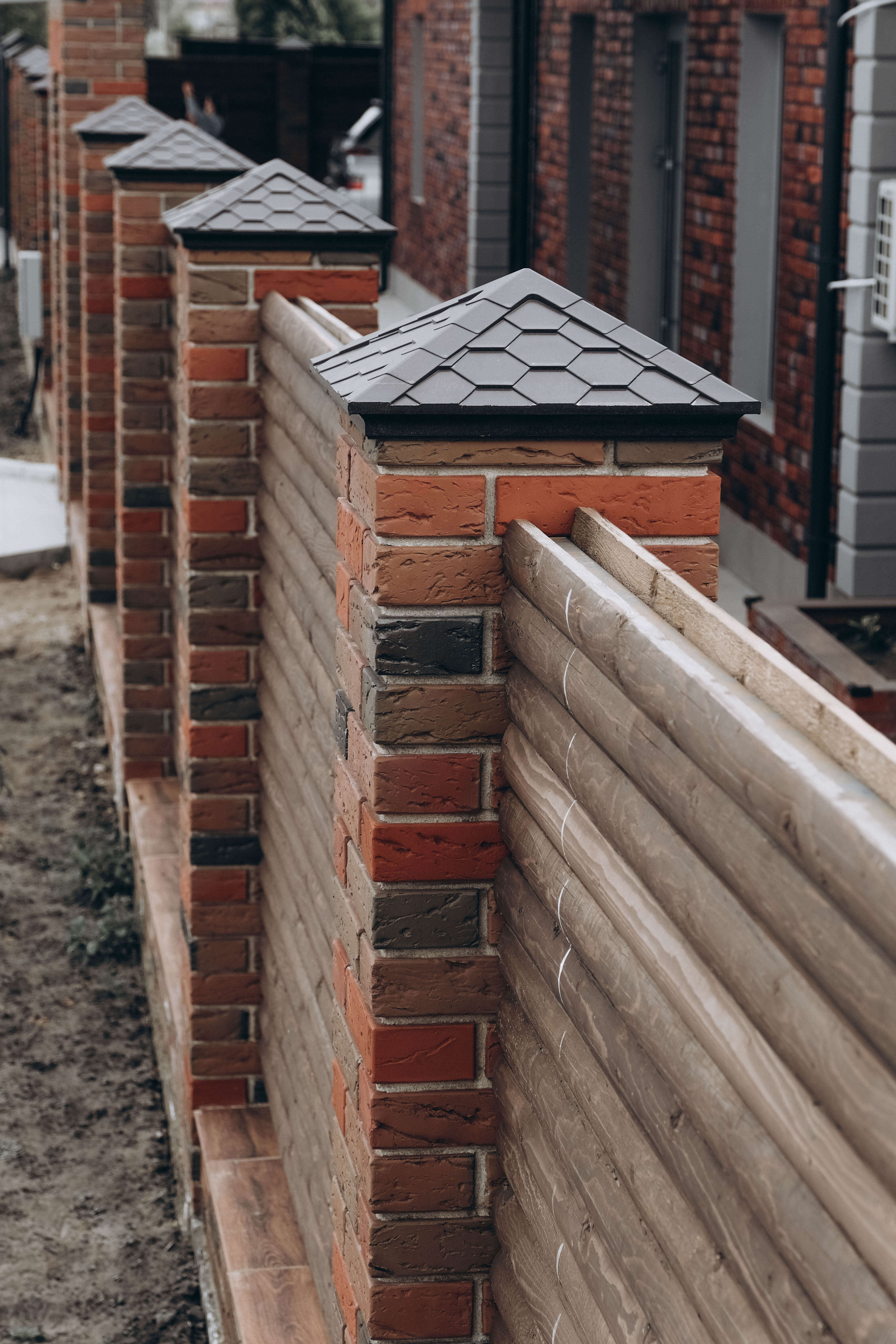 Колпак Zking Эверест Коричневый на столб 1.5х1.5 кирпича (390х390мм) в Мурманске фото